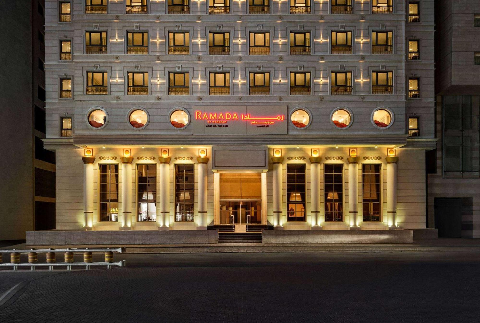 Ramada By Wyndham Makkah Zad Al Tayseer Mekka Buitenkant foto